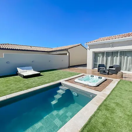 Maison 8 Personnes Avec Piscine Et Jacuzzi * Rosieres (Ardeche)