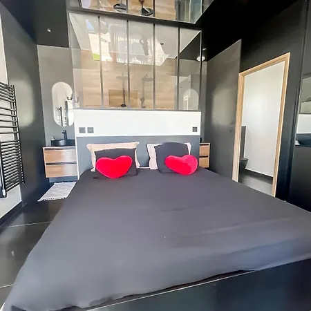 Maison 8 Personnes Avec Piscine Et Jacuzzi * Rosieres (Ardeche)